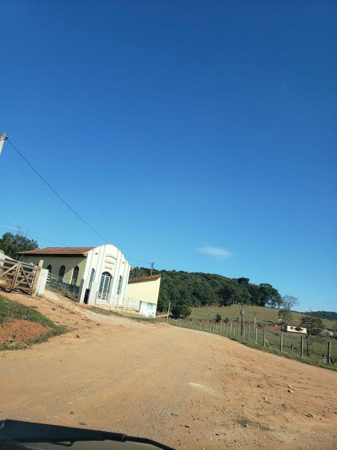 Monte Sião Chacara Aguas Clarasヴィラ エクステリア 写真