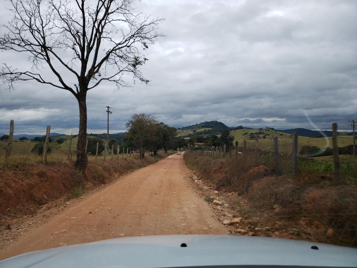 Monte Sião Chacara Aguas Clarasヴィラ エクステリア 写真